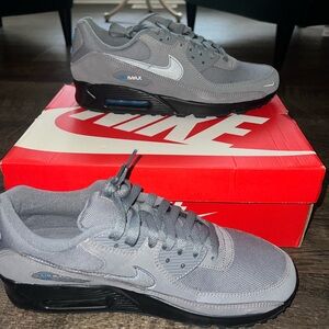 Nike Air Max 90